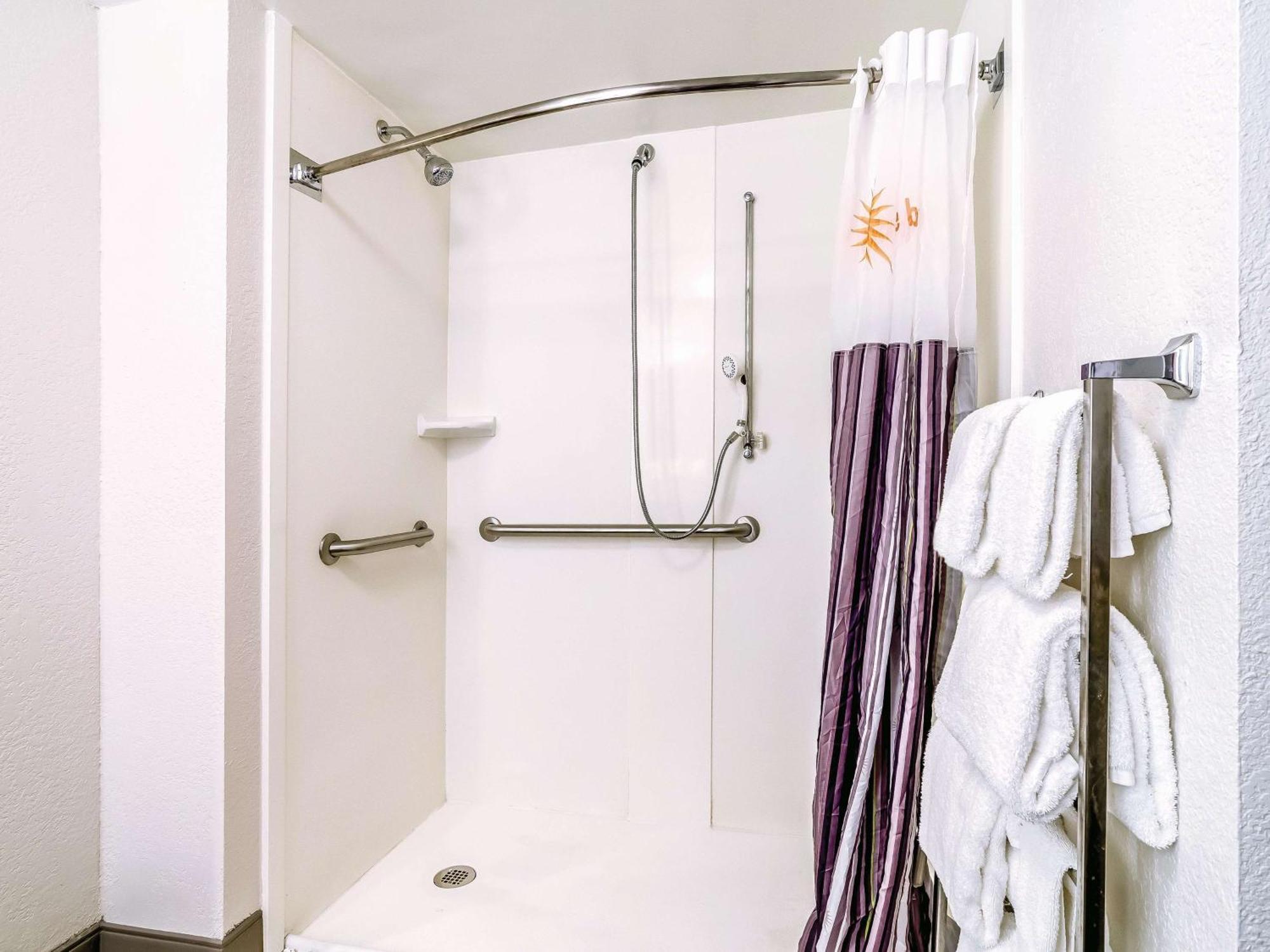 Double Room Two Double Beds Mobility Access