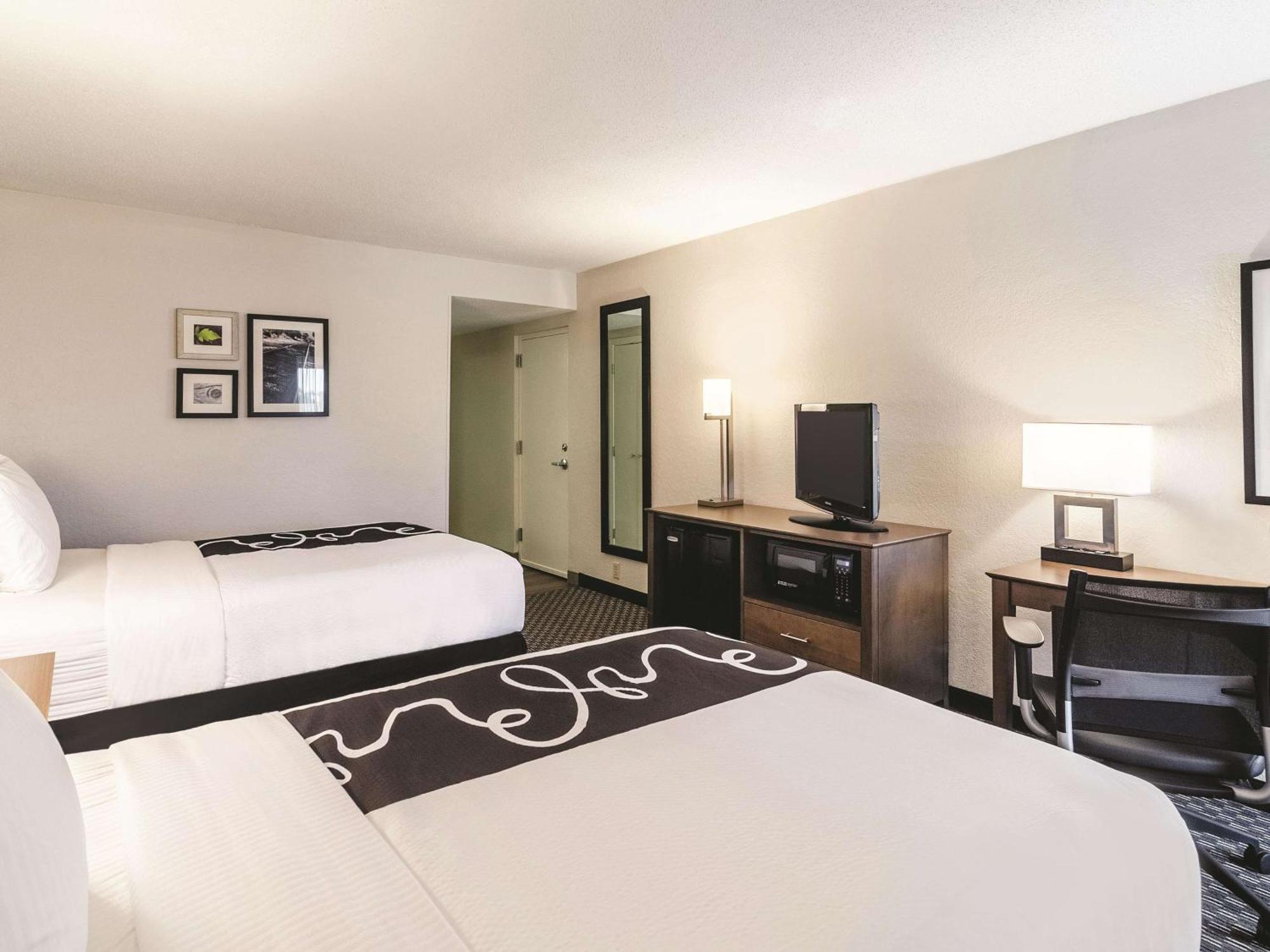 Deluxe Double Room Two Double Beds