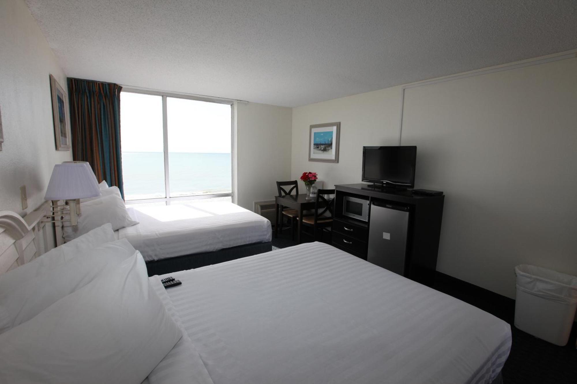 Oceanfront 2 Queen Beds No Balcony
