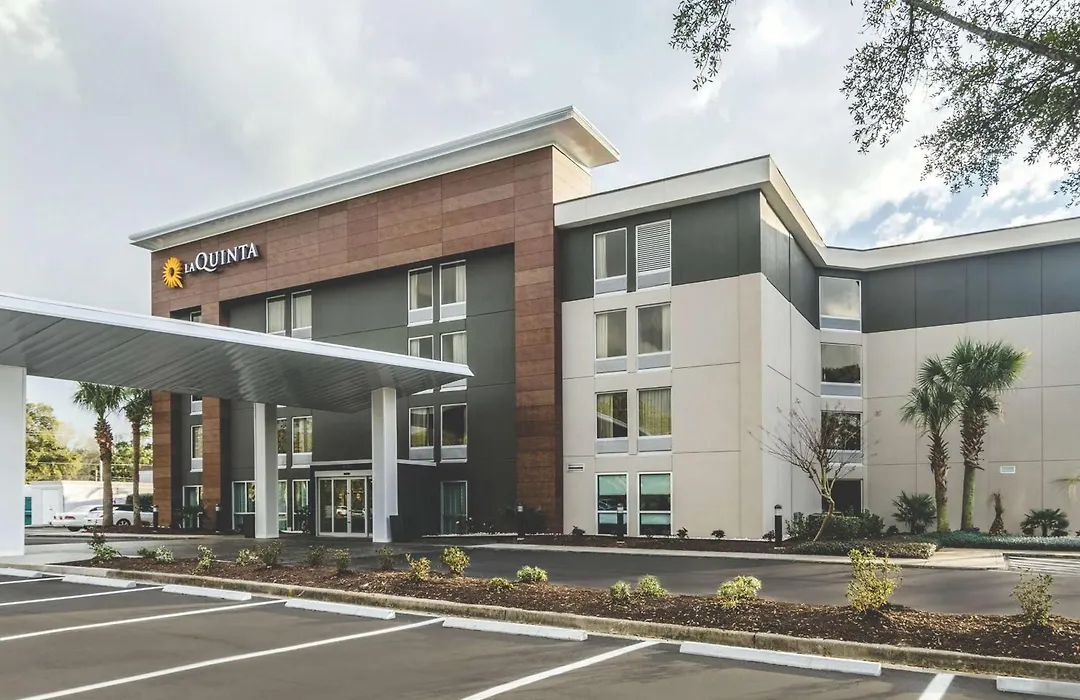 La Quinta Inn & Suites By Wyndham Myrtle Beach - N Kings Hwy-1
