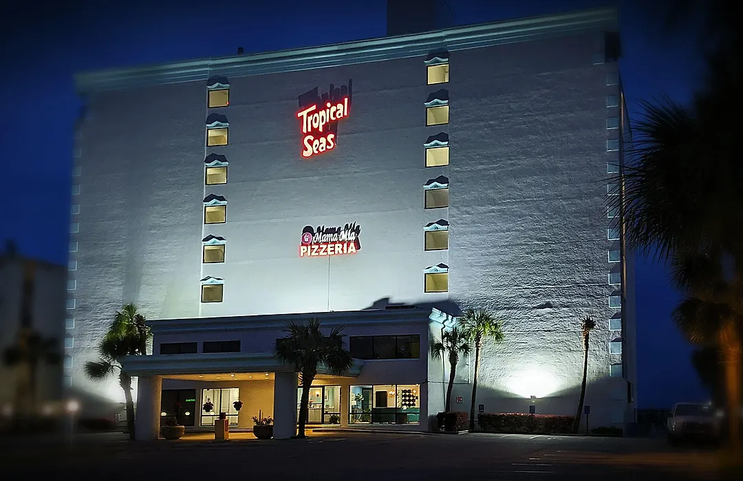 Tropical Seas Hotel-1