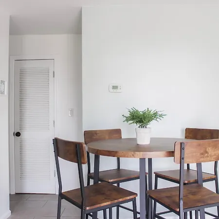 9 Palms Boutique Condos-3